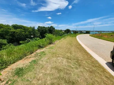 Lote/Terreno à venda, 605m² no Aeroporto, Guarapari