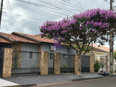 Casa com 3 Quartos à venda, 190m² no Residencial Monte Castelo, Cambé