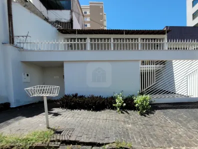 Sobrado com 5 Quartos à venda, 300m² no Tabajaras, Uberlândia