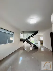Casa com 3 Quartos para alugar, 200m² no Nova Gardênia, Atibaia