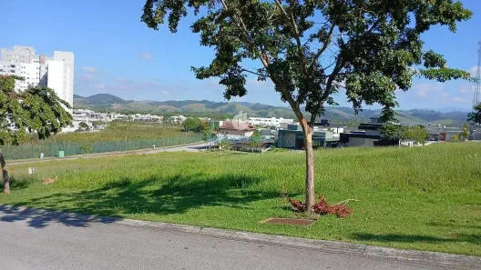 Lote/Terreno à venda, 601m² no Condomínio Residencial Colinas do Paratehy, São José dos Campos