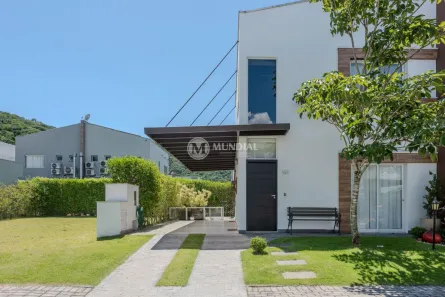 Casa com 3 Quartos à venda, 150m² no São Judas Tadeu, Balneário Camboriú