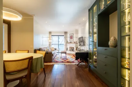 Apartamento com 2 Quartos para alugar, 128m² no Vila Nova Conceição, São Paulo