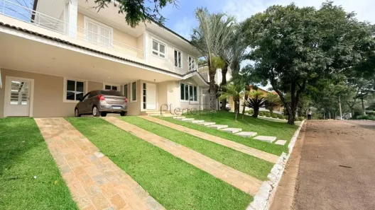 Casa de Condomínio com 3 Quartos para alugar, 315m² no Vilagge Capricio, Louveira