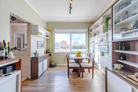 Apartamento com 2 Quartos à venda, 75m² no Azenha, Porto Alegre