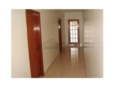 Imóvel Comercial à venda, 800m² no Parque Industrial, São José dos Campos