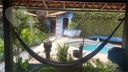 Casa com 3 Quartos à venda, 350m² no Piratininga, Niterói