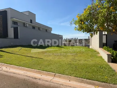 Lote/Terreno à venda, 250m² no Centro, Araraquara