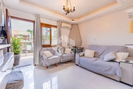 Casa com 3 Quartos à venda, 77m² no Guarujá, Porto Alegre