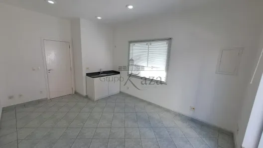 Prédio Comercial com 4 Quartos para alugar, 200m² no Vila Nova Conceição, São Paulo