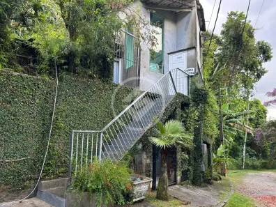 Casa com 2 Quartos para alugar, 101m² no Soberbo, Teresópolis