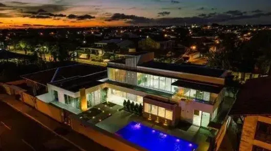 Casa de Condomínio com 5 Quartos à venda, 710m² no Gruta de Lourdes, Maceió