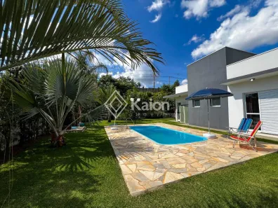 Casa com 4 Quartos para alugar, 225m² no Kurumin, Itu