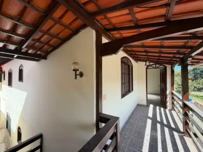 Casa com 3 Quartos para alugar, 400m² no Ouro Preto, Belo Horizonte