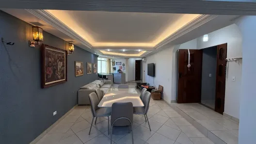 Apartamento com 4 Quartos para alugar, 219m² no Setor Oeste, Goiânia