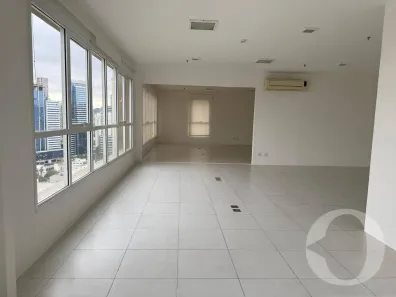 Sala Comercial para alugar, 173m² no Sítio Tamboré Alphaville, Barueri