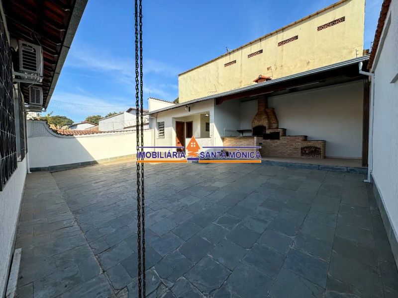 Casa com 5 quartos — Itapoã, Belo Horizonte