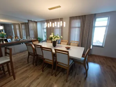 Casa com 3 Quartos à venda, 231m² no Centro, Contagem