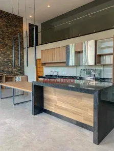 Casa de Condomínio com 4 Quartos à venda, 466m² no Centro, Piratininga