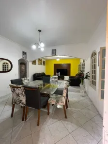 Sobrado com 4 Quartos à venda, 300m² no Vila Santa Rosa, Guarujá