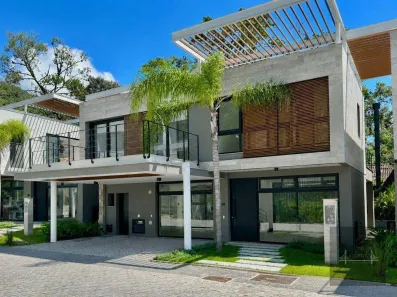 Casa de Condomínio com 3 Quartos à venda, 284m² no Lagoa da Conceição, Florianópolis