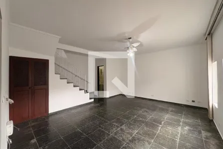 Casa com 3 Quartos à venda, 149m² no Vila Scarpelli, Santo André