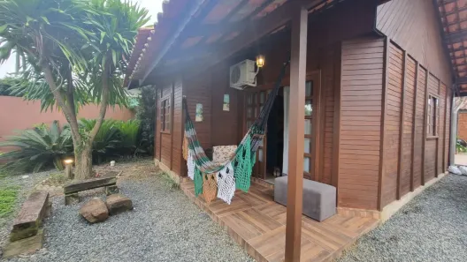 Casa com 2 Quartos para alugar, 80m² no , Penha