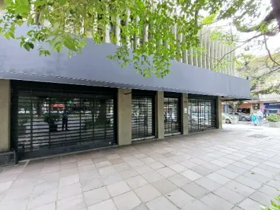 Ponto Comercial para alugar, 244m² no Independência, Porto Alegre