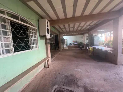 Casa com 4 Quartos à venda, 447m² no Setor Tradicional, Brasília
