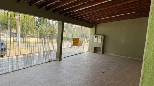 Casa com 2 Quartos para alugar, 187m² no Éden, Sorocaba