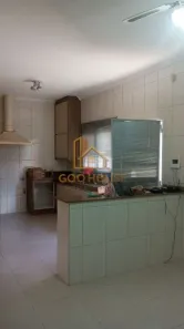 Casa com 3 Quartos para alugar, 228m² no Cidade Jardim, Jacareí