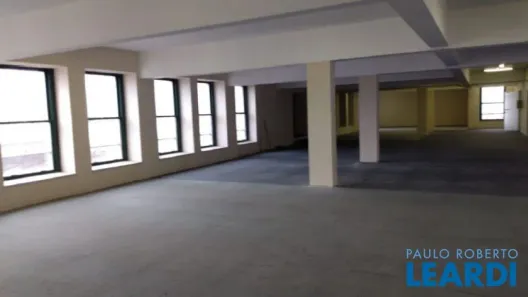 Sala Comercial para alugar, 605m² no República, São Paulo