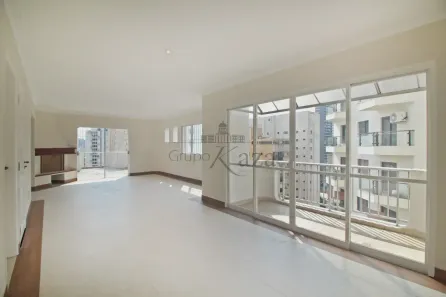 Cobertura com 3 Quartos à venda, 205m² no Vila Olímpia, São Paulo