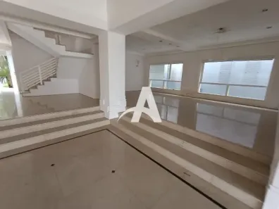 Casa com 3 Quartos para alugar, 600m² no Morada da Colina, Uberlândia
