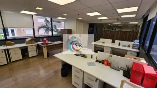 Sala Comercial para alugar, 120m² no Vila Olímpia, São Paulo