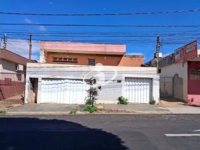 Imóvel Comercial com 3 Quartos para alugar, 158m² no Brasil, Uberlândia