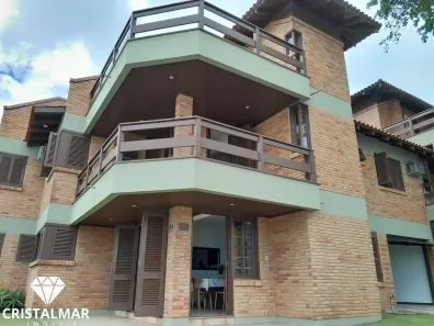 Casa com 3 Quartos à venda, 185m² no Centro, Bombinhas