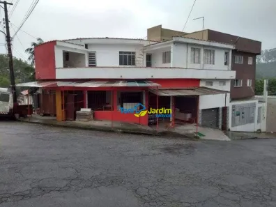 Sobrado com 3 Quartos à venda, 217m² no Vila Guaraciaba, Santo André