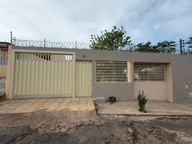 Casa com 3 Quartos à venda, 140m² no Altos do Coxipó, Cuiabá