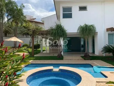 Casa de Condomínio com 4 Quartos para alugar, 892m² no Nova Uberlândia, Uberlândia