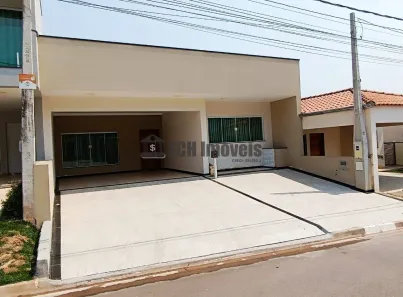 Casa de Condomínio com 3 Quartos à venda, 180m² no Jardim Julita, Porto Feliz