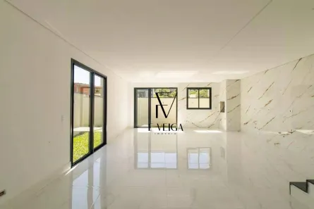 Casa de Condomínio com 3 Quartos à venda, 160m² no Santa Cândida, Curitiba