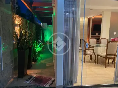 Casa de Condomínio com 3 Quartos à venda, 250m² no Aclimação, Uberlândia