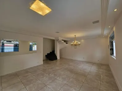 Sobrado com 4 Quartos à venda, 200m² no Ponta da Praia, Santos