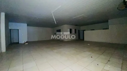 Ponto Comercial para alugar, 130m² no Lídice, Uberlândia