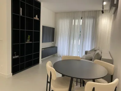 Apartamento com 1 Quarto para alugar, 53m² no Jurerê Internacional, Florianópolis