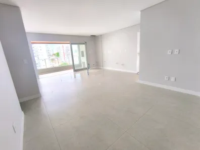 Apartamento com 3 Quartos à venda, 86m² no Barreiros, São José