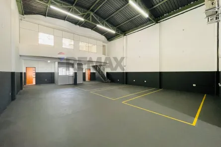 Galpão/Depósito/Armazém para alugar, 345m² no Jardim Leocádia, Sorocaba