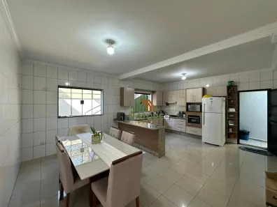 Casa com 3 Quartos à venda, 245m² no Jardim Guanciale, Campo Limpo Paulista