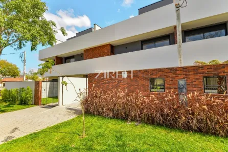 Casa com 3 Quartos à venda, 147m² no Santa Felicidade, Curitiba